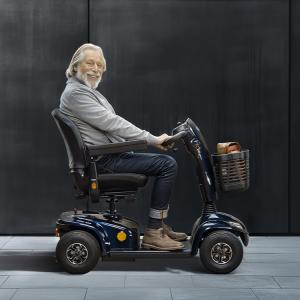 Leo scootmobiel banner mobile