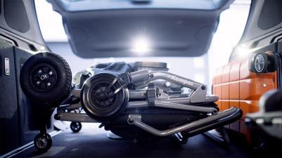 Invacare Kompas elektrische stoel (past opgevouwen in de auto)
